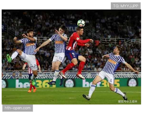 纽伦堡主帅引领战术革新,开启球队重返德甲新征程 纽伦堡主帅引领战术革新,开启球队重返德甲新征程