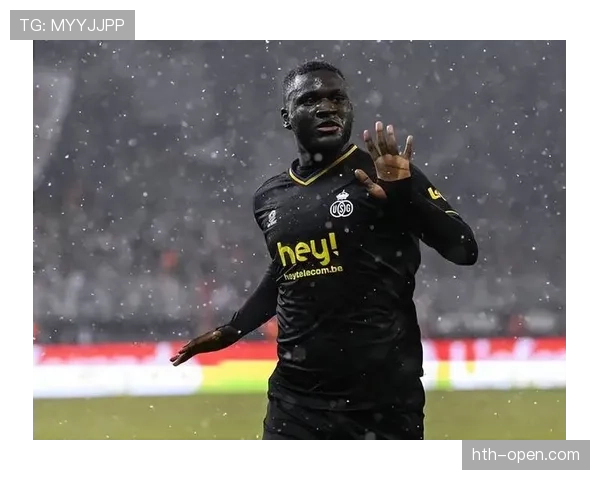 博尼法斯对阵顶级中卫时如何发挥身体优势