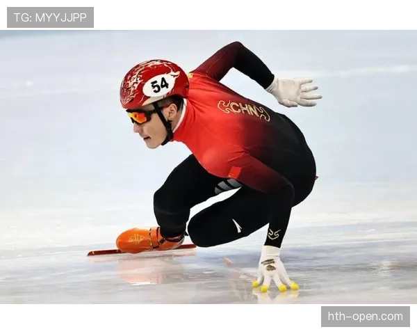 任子威居然在训练场边买了几十瓶能量饮料，这消费也太跟比赛反差大了吧！